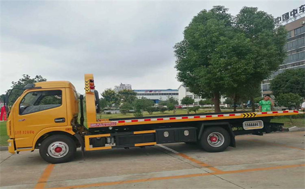 渝中定远24小时拖车救援电话号码，定远道路救援公司怎么收费的